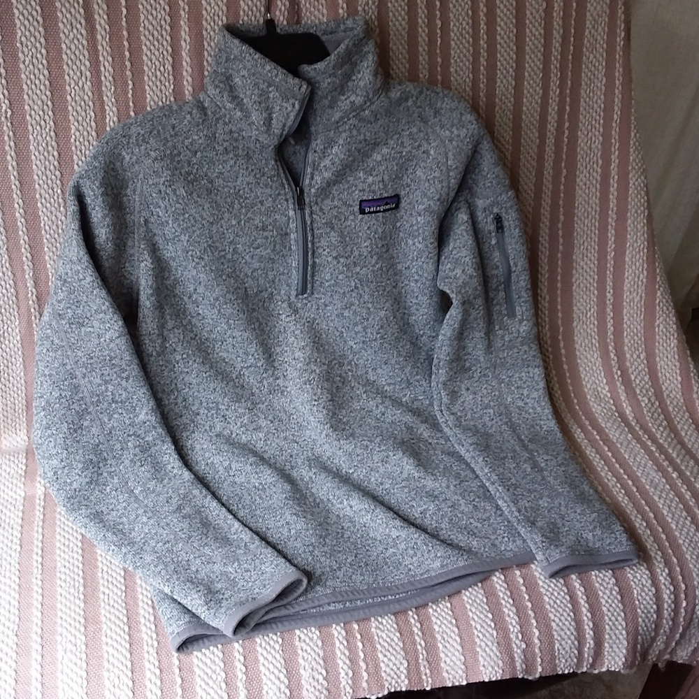 Patagonia sweater top